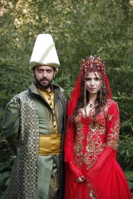 Есть ли роман между главными актерами «Роксолана. Великолепный век» (ФОТО) Есть ли роман между главными актерами «Роксолана. Великолепный век» (ФОТО)