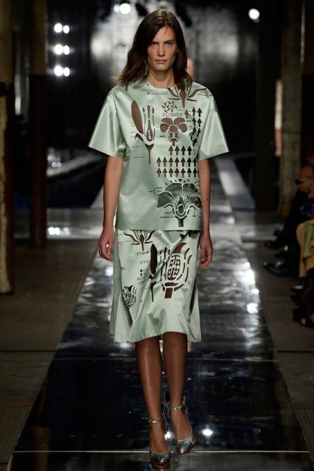 Самая необычная цветочная коллекция Недели моды в Лондоне: Christopher Kane весна-лето 2014